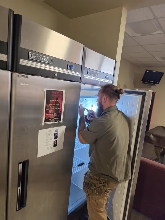 Commercial reach-in refrigeration units
